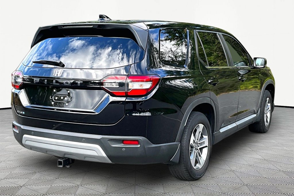 Used 2024 Honda Pilot EX-L image 6