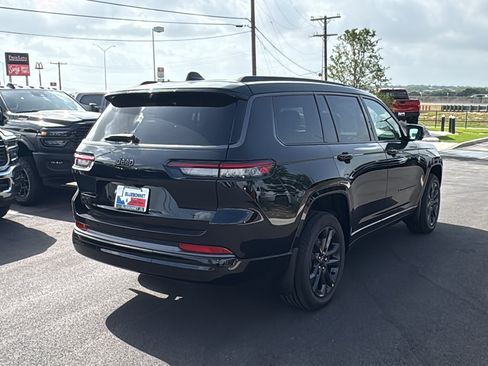 New 2026 Jeep Grand Cherokee L Limited AWD/4WD image 5