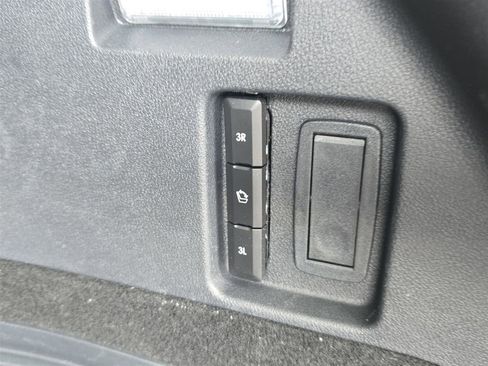 New 2025 Lincoln Aviator 2WD w/ Equipment Group 101A image 32