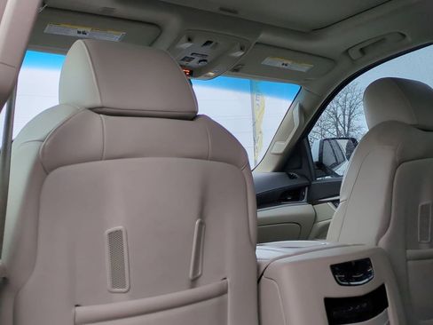 Used 2020 Cadillac Escalade Luxury image 19