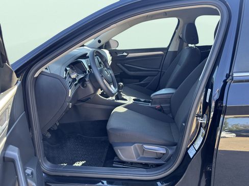 Used 2021 Volkswagen Jetta R-Line image 17