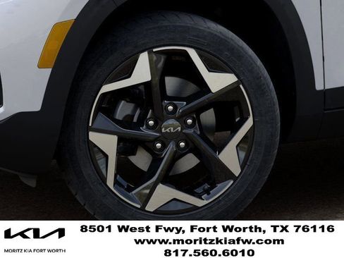 New 2026 Kia Seltos EX FWD image 9