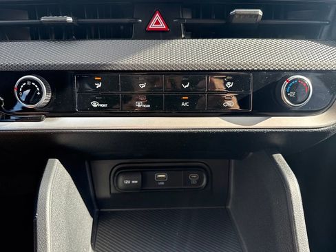 Used 2023 Kia Sportage LX image 20