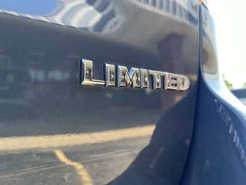 Used 2021 Jeep Grand Cherokee Limited w/ Trailer Tow Group IV AWD/4WD image 8