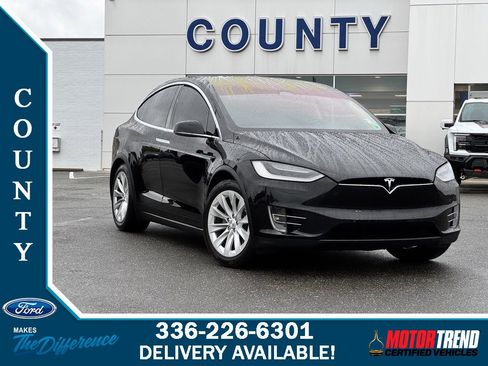 Used 2017 Tesla Model X 75D image 1