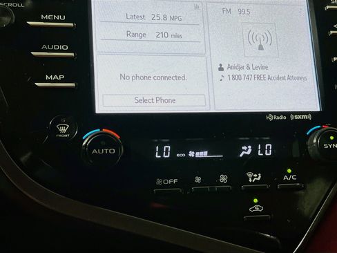Used 2019 Toyota Camry XSE FWD image 26