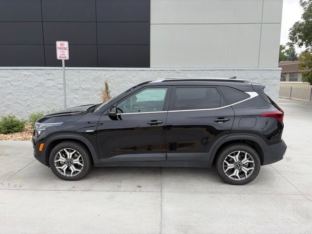 Used 2022 Kia Seltos EX AWD/4WD image 1