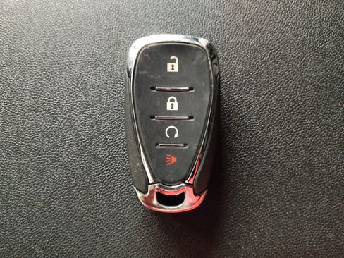 Used 2024 Chevrolet Equinox LS w/ LS Convenience Package image 32