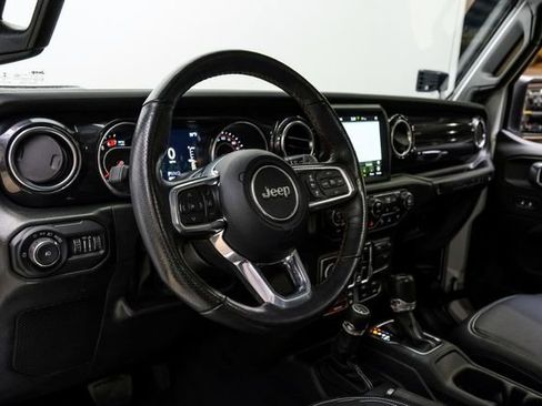 Used 2022 Jeep Wrangler Unlimited Rubicon w/ Trailer Tow Package image 15