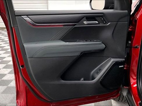 Used 2025 GMC Acadia AT4 w/ LPO, Floor Liner Package image 22