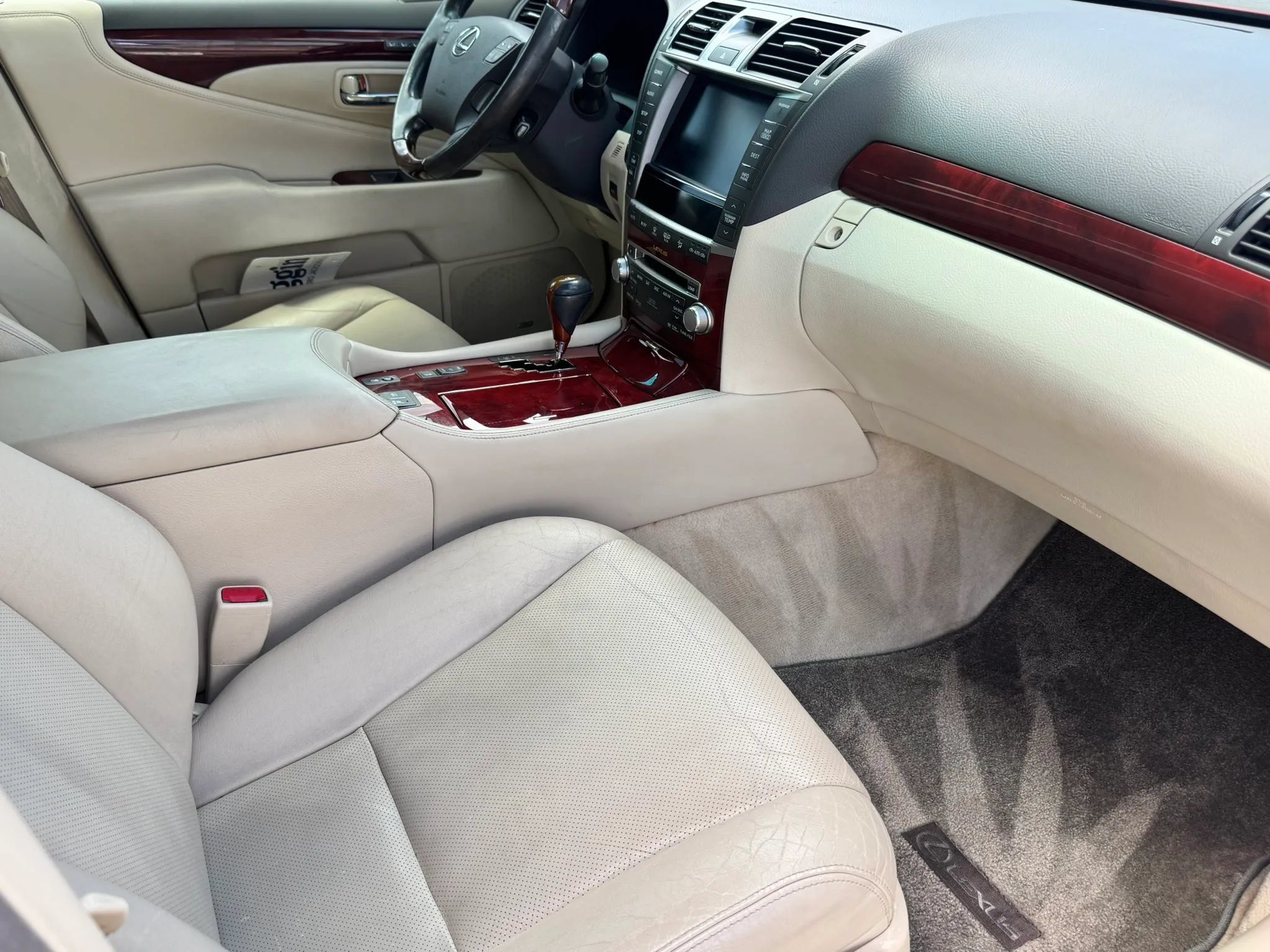 Used 2012 Lexus LS 460 w/ Luxury Value Edition RWD image 20