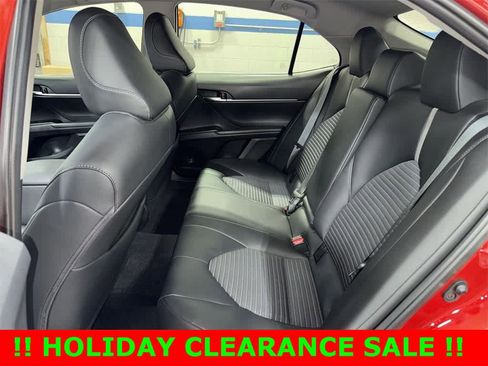 Used 2024 Toyota Camry SE image 17