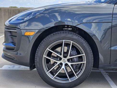 Certified 2026 Porsche Macan AWD/4WD image 13