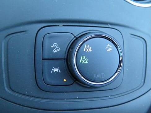 Used 2023 GMC Terrain SLE w/ Elevation Edition AWD/4WD image 14
