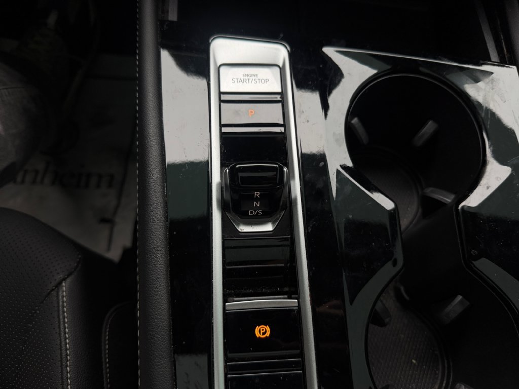 Used 2024 Volkswagen Atlas SE w/ Panoramic Sunroof Package FWD image 27