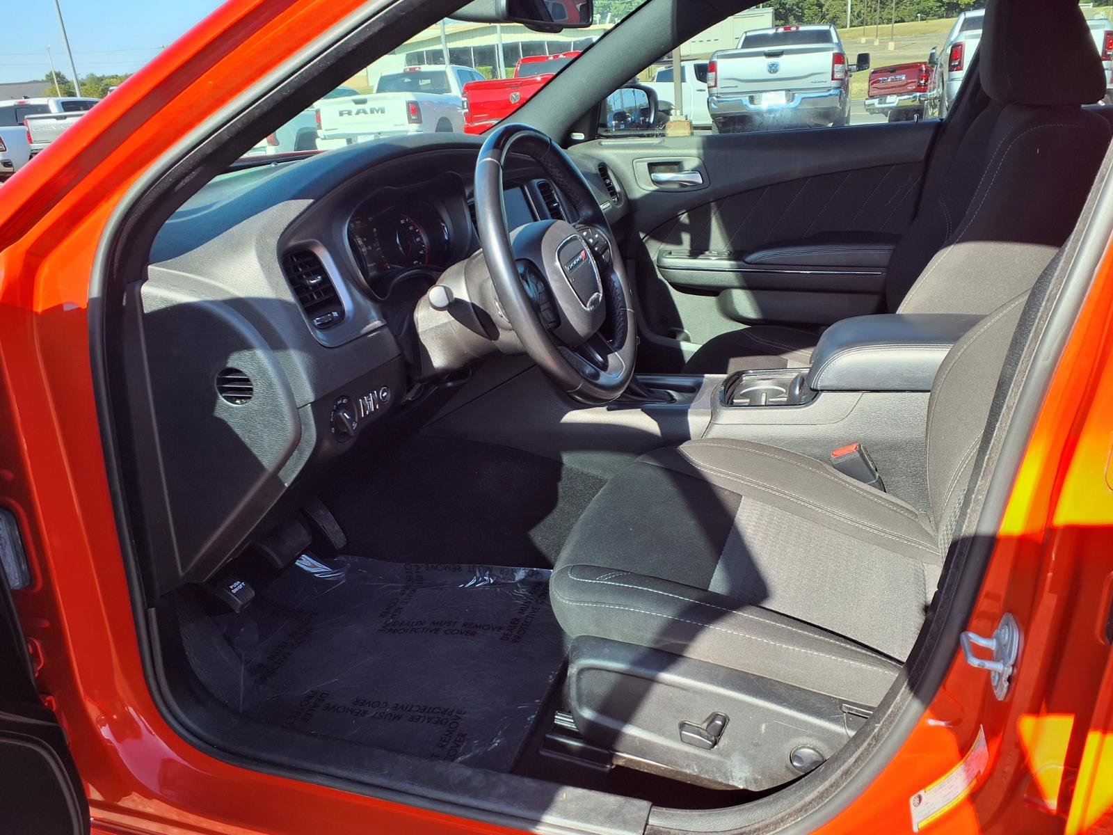 Used 2023 Dodge Charger SXT w/ Blacktop Special Edition AWD/4WD image 15