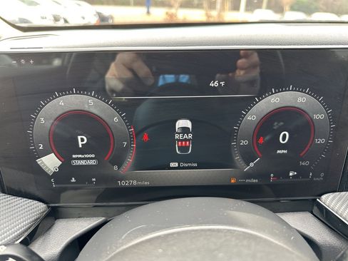 Used 2025 Nissan Kicks SR image 12