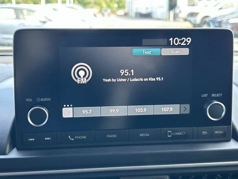 Used 2025 Honda Pilot Sport image 37