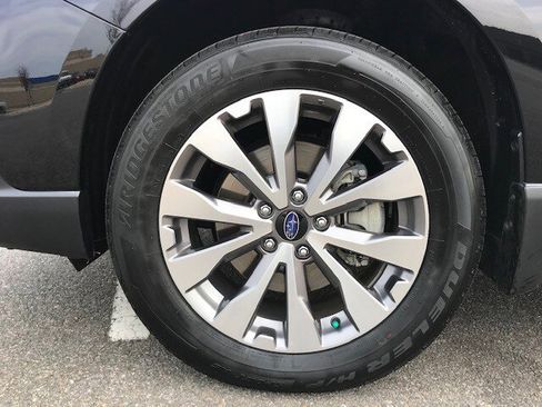 Used 2018 Subaru Outback 2.5i Touring image 12