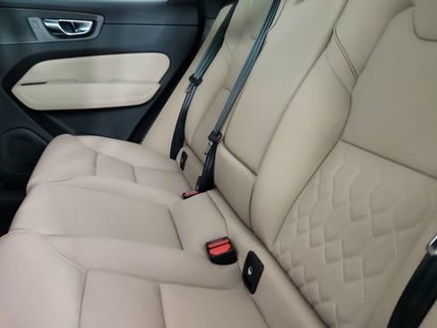 Used 2026 Volvo XC60 B5 Core AWD/4WD image 28