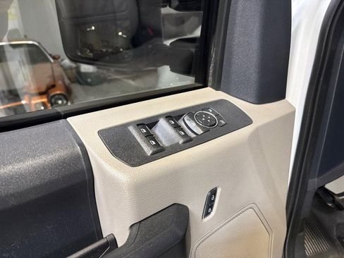 Used 2022 Ford F350 XL w/ Power Equipment Group image 23