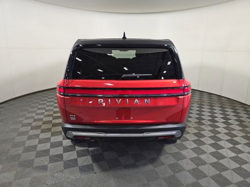 Used 2025 Rivian R1S Adventure image 4