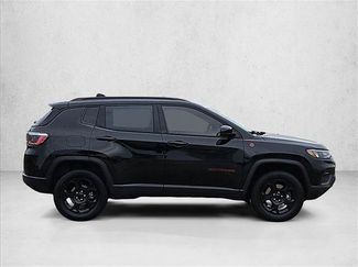 Used 2023 Jeep Compass Trailhawk AWD/4WD video 4