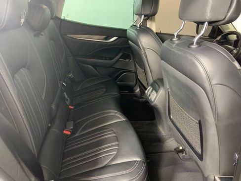 Used 2019 Maserati Levante GranLusso AWD/4WD image 14