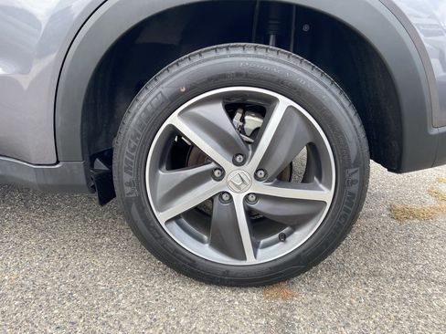 Used 2021 Honda HR-V EX image 16