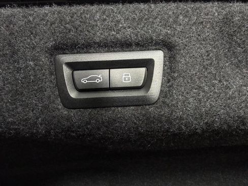 Used 2025 BMW 530i RWD image 30