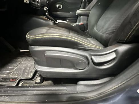 Used 2014 Kia Soul + w/ UVO w/Eservices Package FWD image 18