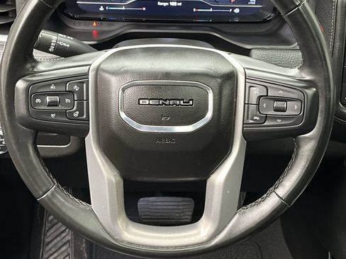 Used 2023 GMC Yukon Denali AWD/4WD image 16