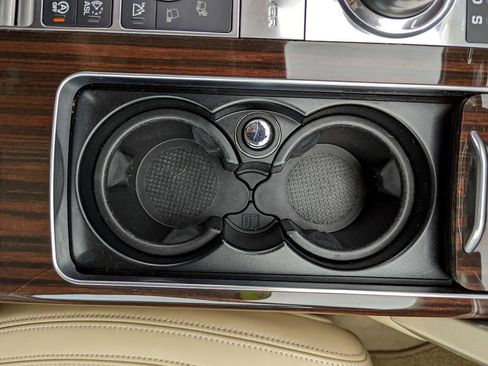 Used 2016 Land Rover Range Rover HSE image 26