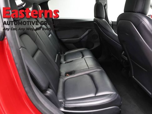 Used 2021 Tesla Model Y Long Range AWD/4WD image 17