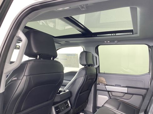 New 2025 Ford F250 Lariat w/ Lariat Ultimate Package image 16