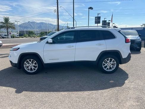 Used 2015 Jeep Cherokee Latitude FWD image 6