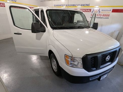Used 2021 Nissan NV 2500 S image 9