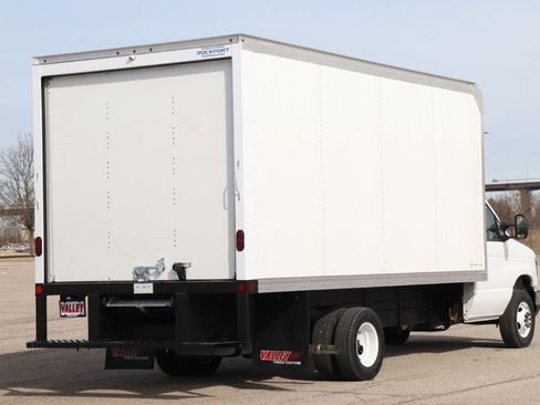 New 2027 Ford E-450 and Econoline 450 Super Duty w/ Power Equipment Group image 8