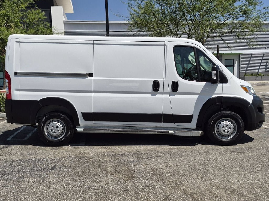 Used 2025 RAM ProMaster 2500 FWD image 5