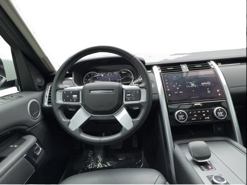 Used 2023 Land Rover Discovery S AWD/4WD image 39
