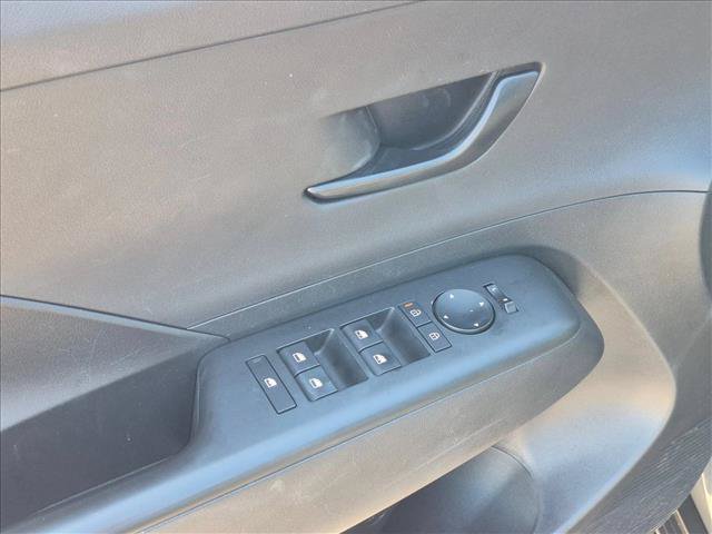 Used 2026 Hyundai Kona SEL Sport FWD image 11