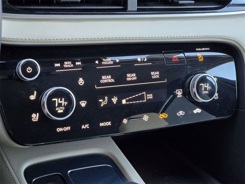 Used 2023 INFINITI QX60 Sensory w/ Cargo Package image 20