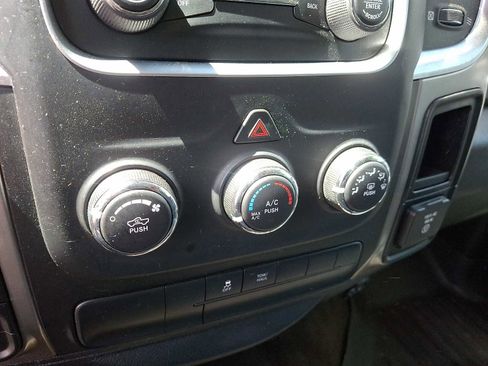 Used 2013 RAM 1500 Classic SLT w/ Big Horn Equipment Group AWD/4WD image 16