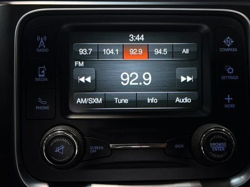 Used 2016 RAM 1500 Classic SLT AWD/4WD image 24