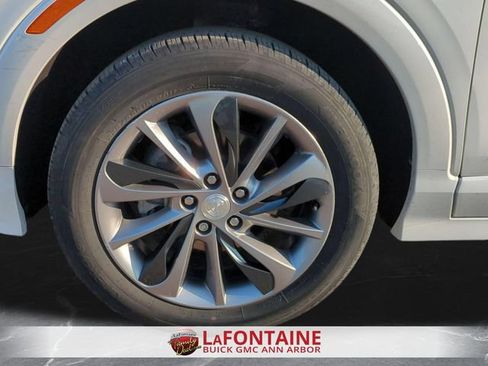 Used 2023 Buick Encore GX Select w/ Sport Touring Package FWD image 31