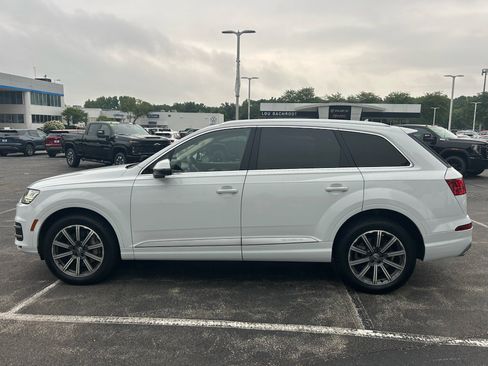 Used 2018 Audi Q7 3.0T Premium Plus w/ Premium Plus Package AWD/4WD image 8