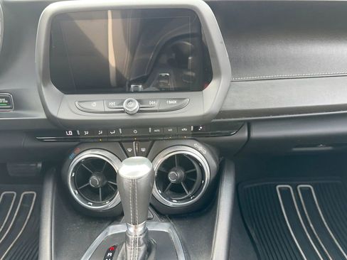 Used 2018 Chevrolet Camaro LT w/ RS Package image 19