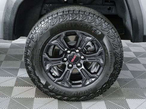 Used 2025 GMC Canyon Elevation w/ Convenience Package RWD image 35