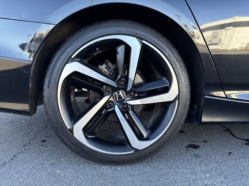 Used 2019 Honda Accord Sport image 27
