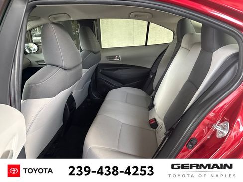 Used 2020 Toyota Corolla LE FWD image 12